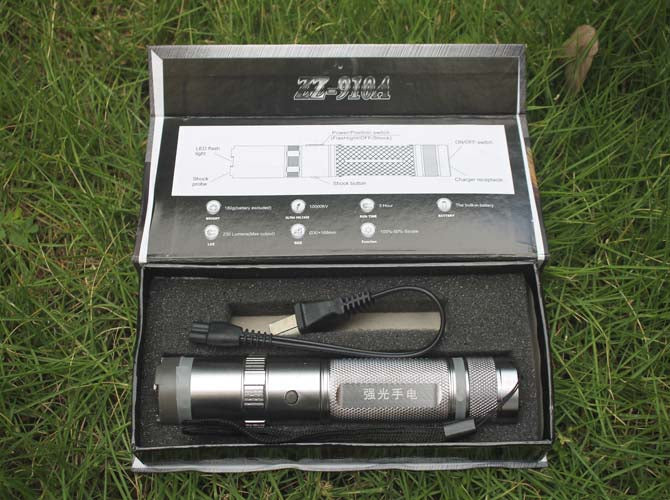 910A Small High-voltage Electric Baton Outdoor Men's and Women's Defense - Image 3