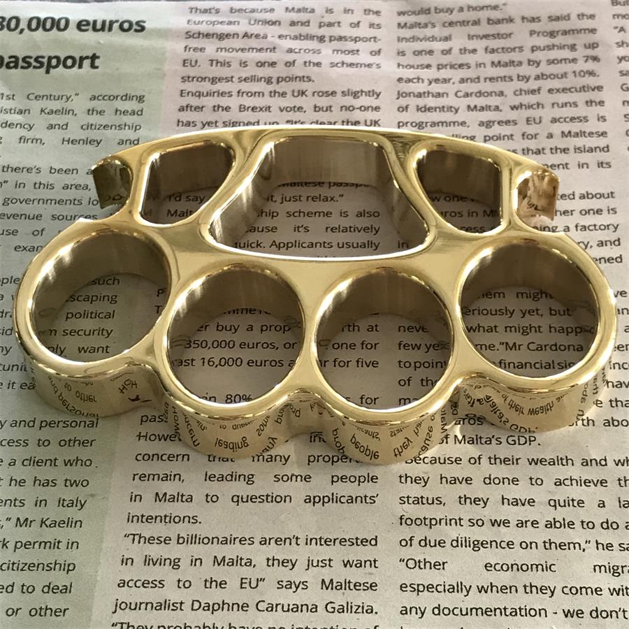 Mate X1 Plus Big Finger Hole Mirror Brass Knuckle Duster Bottle Opening EDC Tool - Image 6