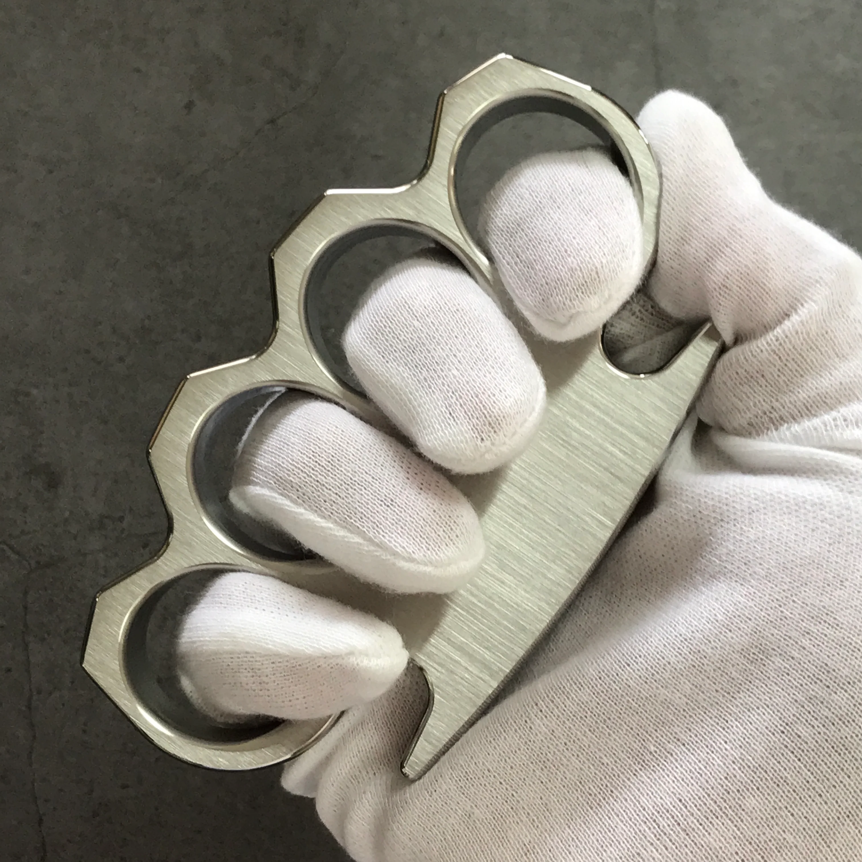 Brushed and Mirror Polished Solid Steel Knuckle Duster - Image 4