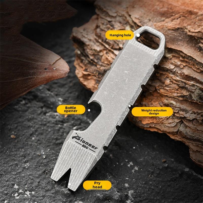 Fingertip Titanium Crowbar Function Bottle Opening EDC Tool - Image 4