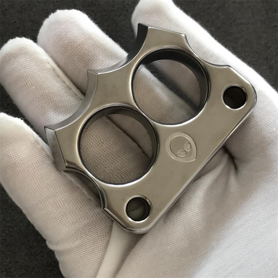 Mini Alien Solid 316 Steel Knuckle Dusters - Image 7