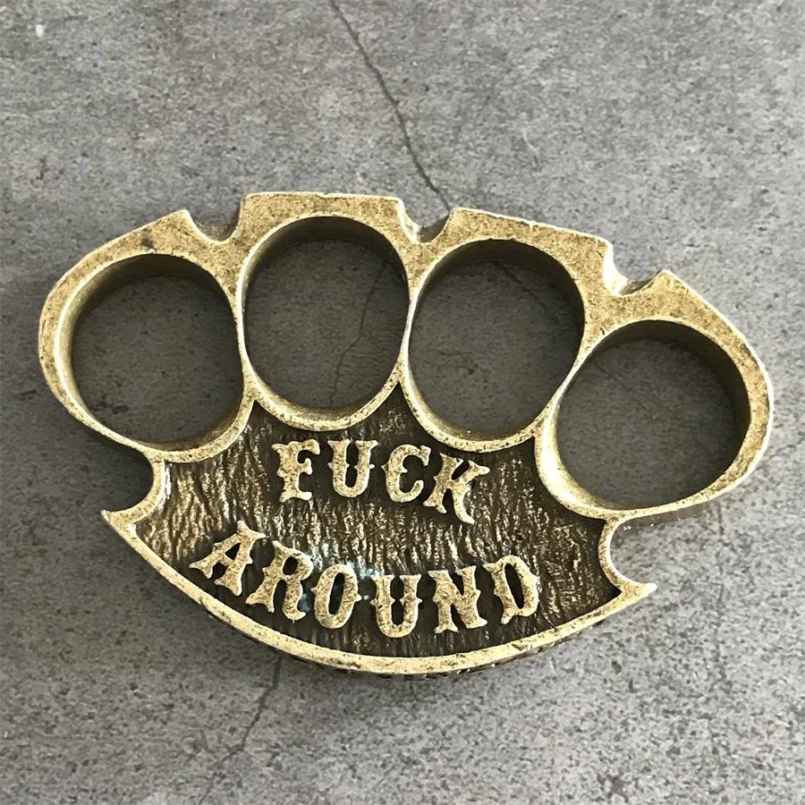 Mini Retro Style Knuckle Duster - Image 3