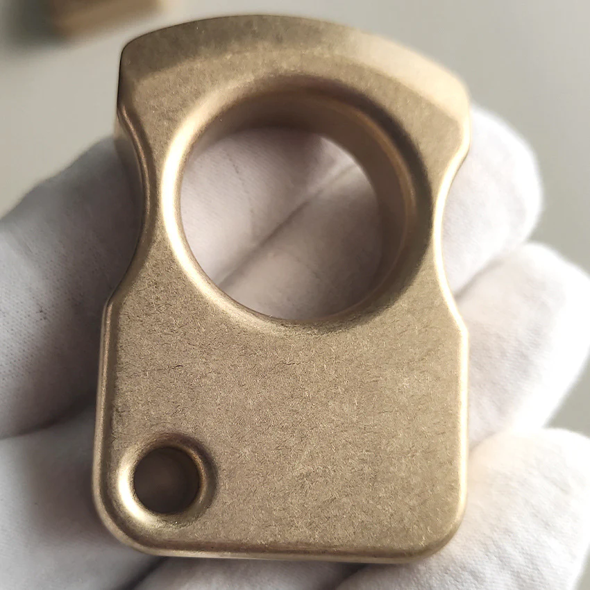 Multi-style Brass Knuckle Duster Broken Window Self-defense Ornament - Image 11