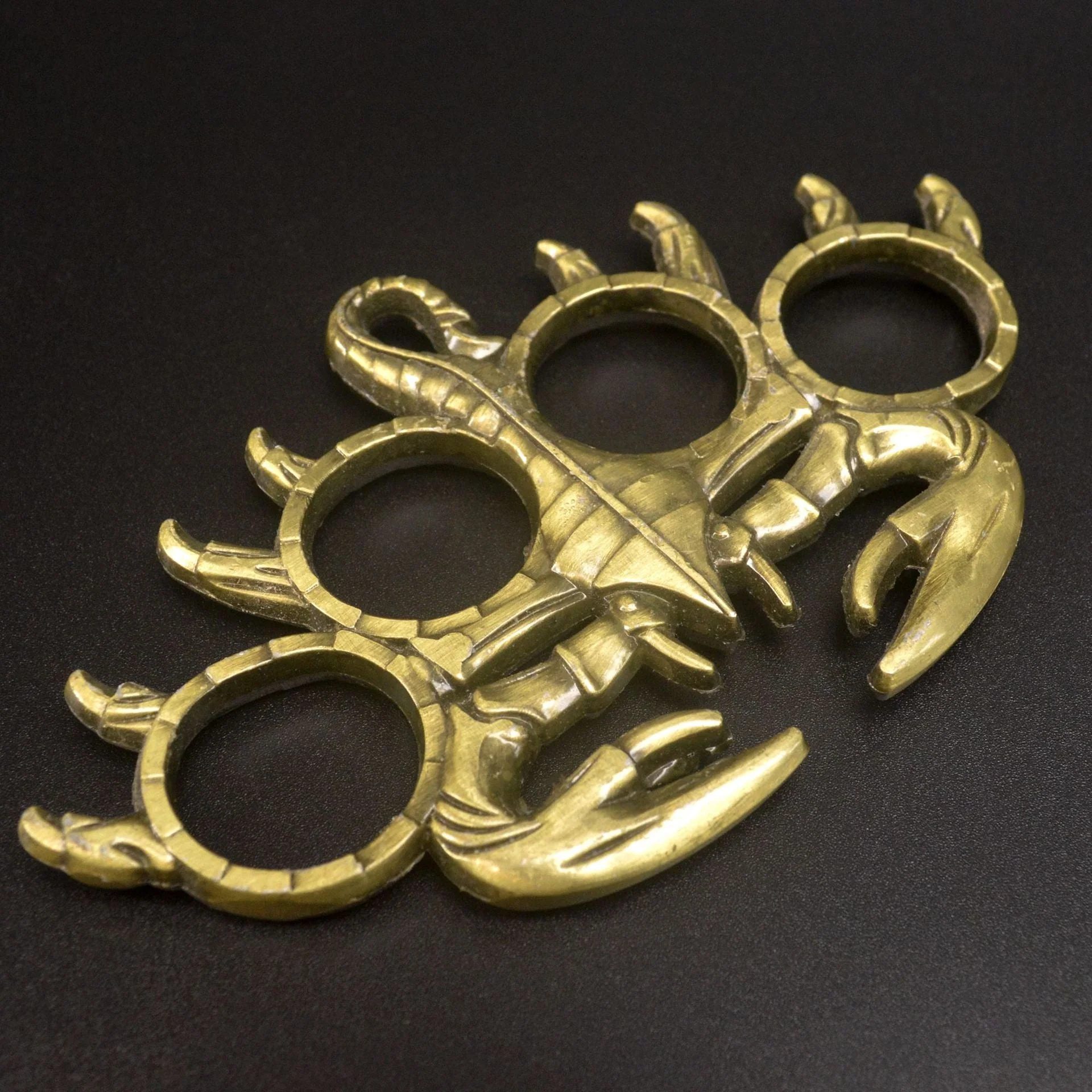 Scorpion-knuckle Duster Boxing Four Finger Buckle Defense Window Breaker Outdoor EDC Tool