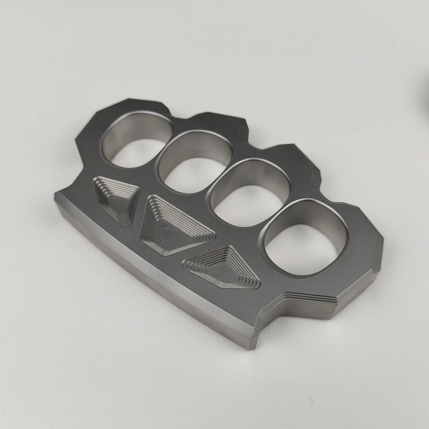 Fine Steel Knuckle Duster Four Finger Buckle Self-defense Broken Window Knuckles Boxing Training Combat Gear - Image 5
