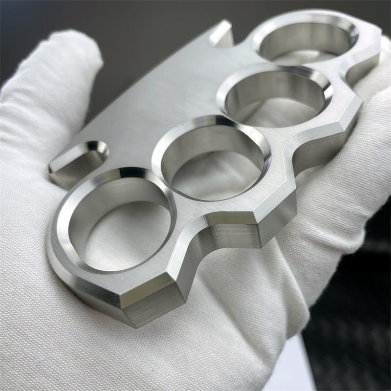 Solid Steel Classic Knuckle Duster Self-Defense EDC Tool - Image 4