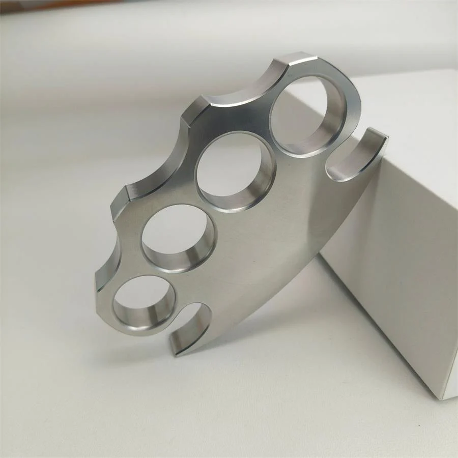 Solid Thickened Steel Knuckle Duster - Image 4