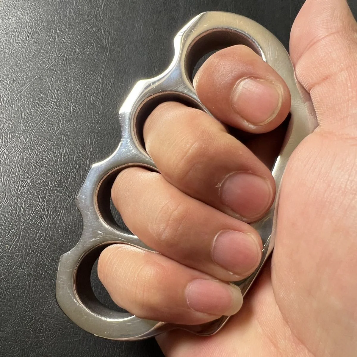Steel Knuckle Duster Window Breaker Boxing Combat Gear - Image 4