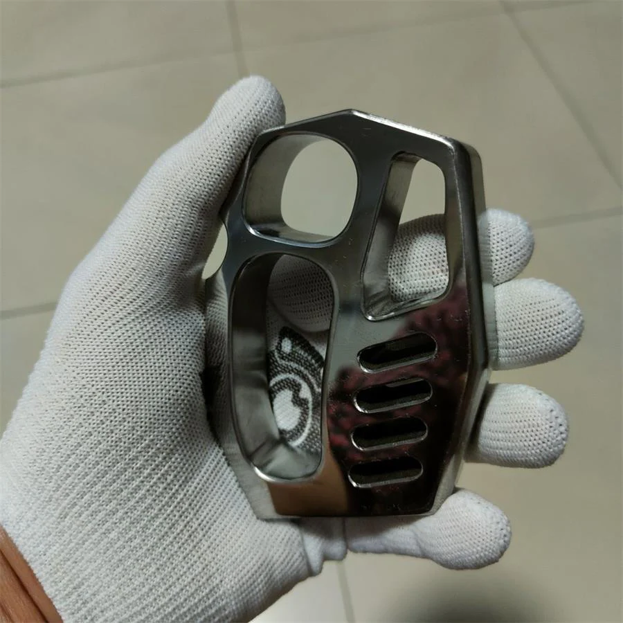 Thickened Titanium Alloy Knuckle Duster Window Breaking Tool - Image 4