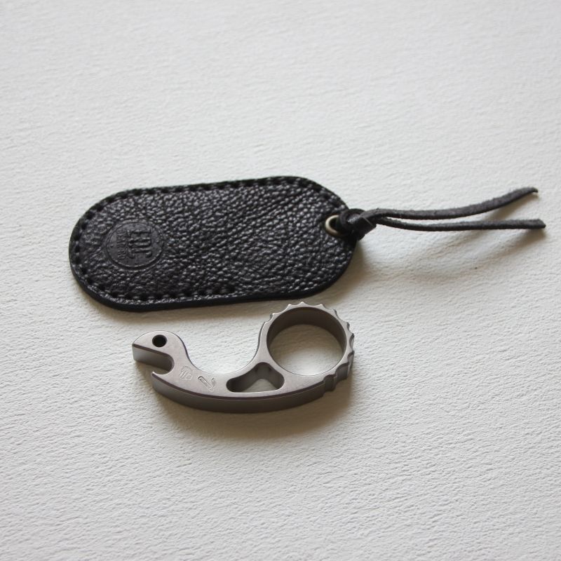 Titanium Snail Knuckle Duster Multi-function Bottle Opening EDC Tool - Image 7